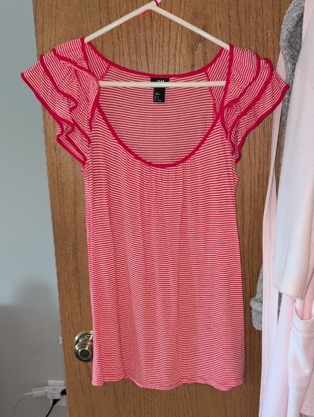 H&M Red & White Striped Short Sleeve Scoop Neck Top